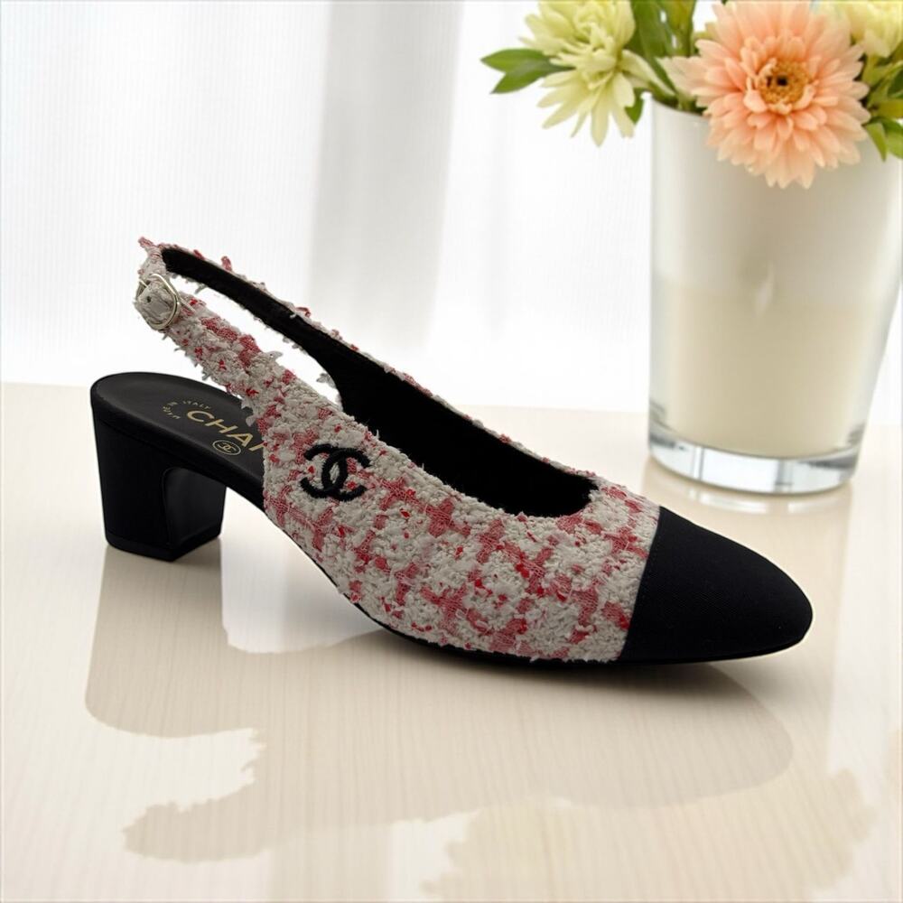 Chanel Tweed Slingbacks (38/8)